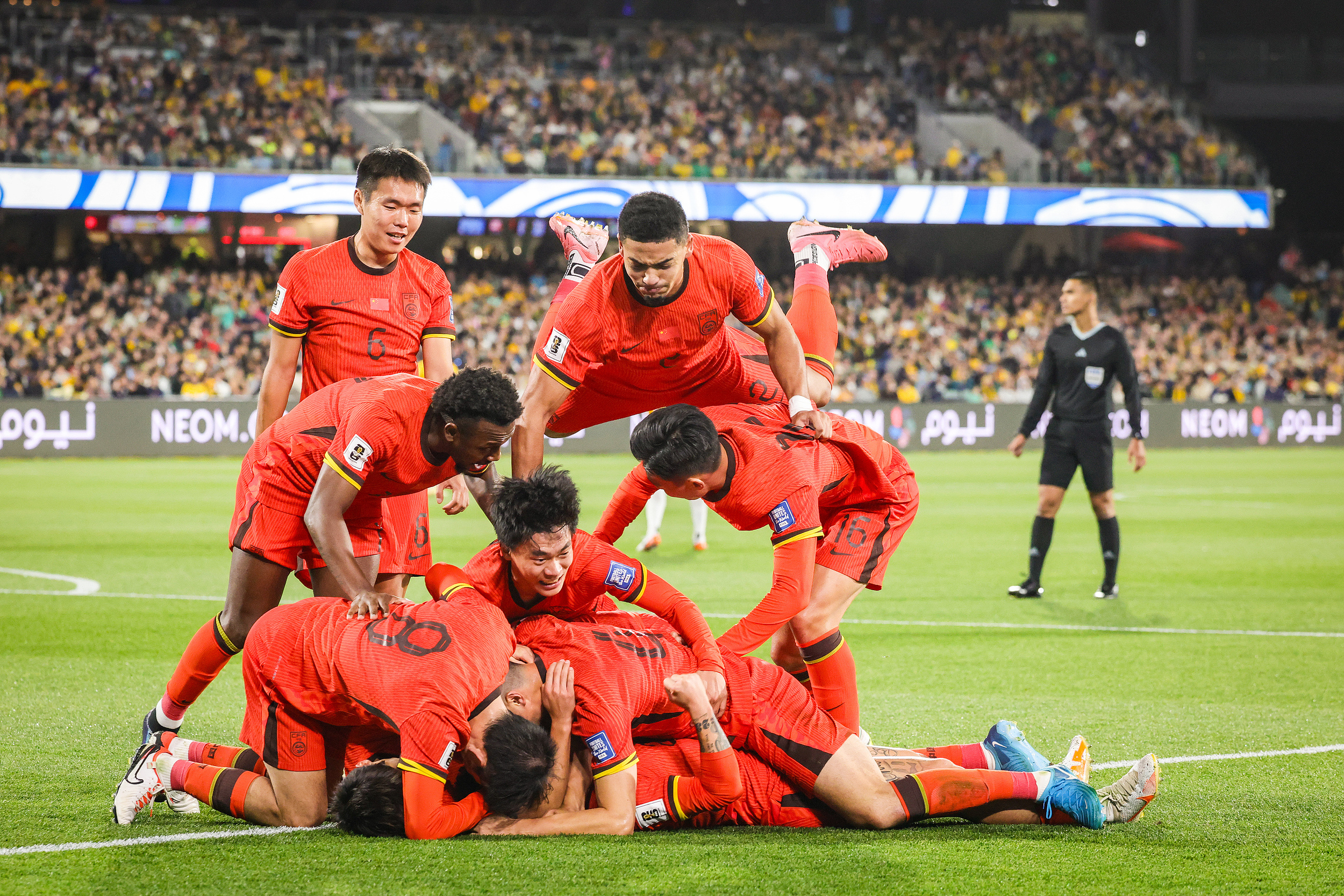 包含印尼队主场迎战越南赛事怎样精彩上演？的词条